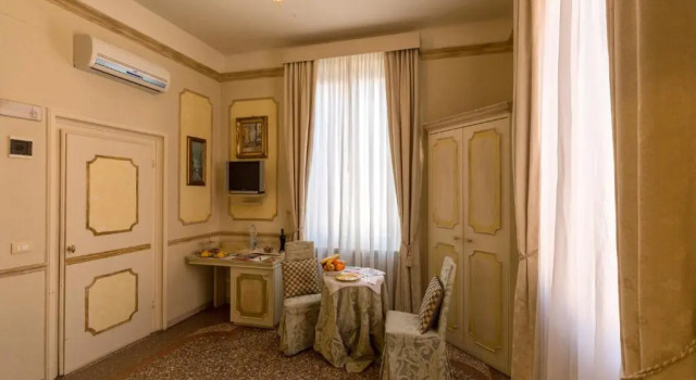 Полулюкс Antica Residenza DAzeglio Room&Breakfast di Charme