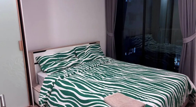 Charming 2 Bedroom Apartment in Heart of Phrom Phong