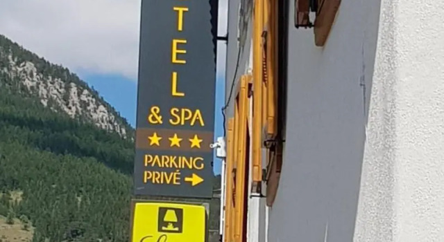 Hotel Christiania Restaurant & Spa, Varaa Lomakeskus La Salle-les-Alpes 