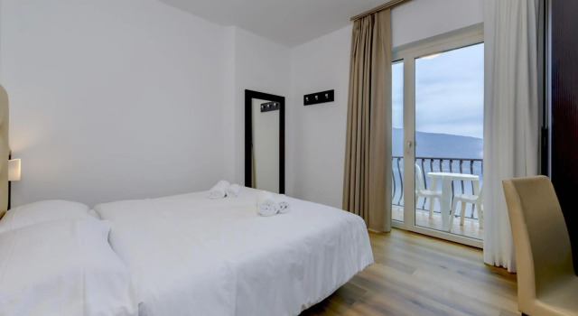 Hotel Bellavista, Забронировать Отель Тиньяле озеро Гарда