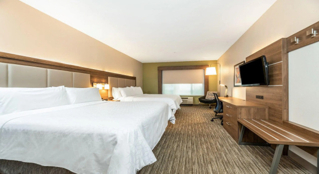 Четырёхместный номер Standard Holiday Inn Express Fremont - Milpitas Central by IHG