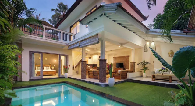 Вилла Superior Red Lotus Seminyak Villa