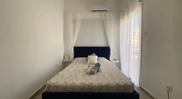 Modern Apartment Valentino GL144
