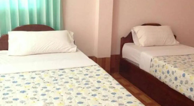 Si Amphone Hotel, Rezerwuj Hotel Champasak Champasak