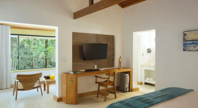 Шале Superior с балконом и с видом на сад Eco Resort Hotel Villa São Romão
