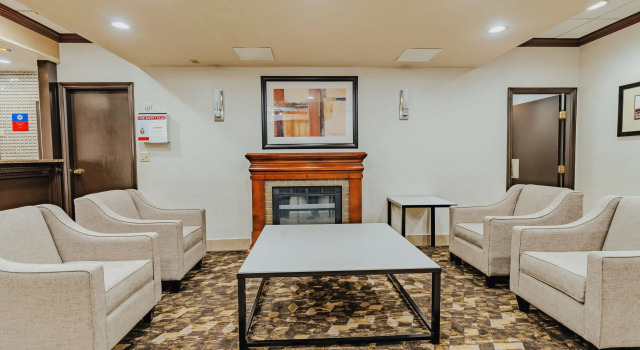 SureStay Plus by Best Western Coquitlam, Buchen Sie Hotel Hotels in British Columbia mit Pool, Schwimmbad