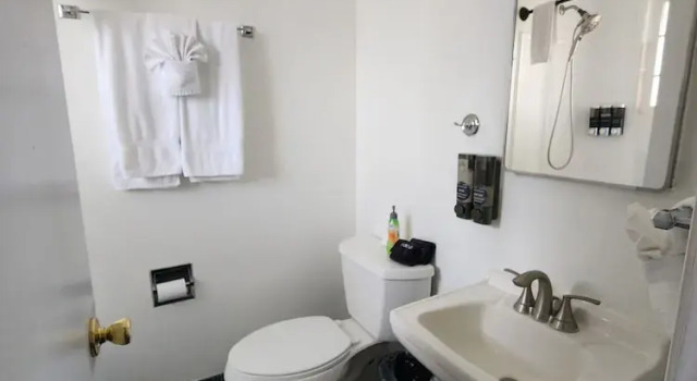 Семейные апартаменты Westport RV Park & Motel