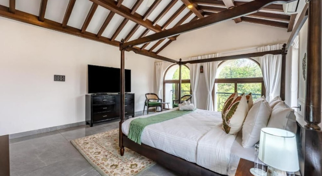 ELIVAAS Casa Del Mundo Luxe Pet friendly, Prenota Villa Hotel a Goa con parcheggio, Parcheggio