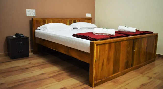 Viraz Valley, Rezervovat Hotel Hotely v Bangalore s parkováním, Parkování