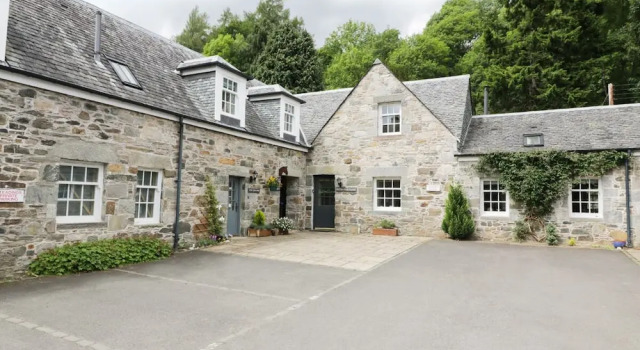 The Salmon House, 예약 휴가용 주택 Aberfeldy Perthshire