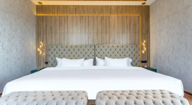 Люкс Executive Qingdao Luoxiang Hotel (Qingdao Hongdao Hi-tech Zone Convention and Exhibition Center Branch)