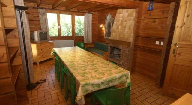 Quaint Chalet in La Bresse with Garden, Забронировать Шале Отели Вогезы с парковкой, Парковка