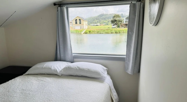 Номер Comfort Raines Resort Cabins & RV