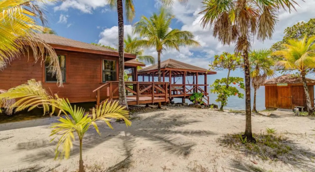 Номер Superior Anthonys Key Resort