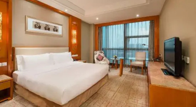 Семейный люкс Superior Empark Grand Hotel Guiyang