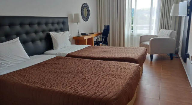 Двухместный номер Standard с балконом и с видом на горы Vista do Vale - Hotel