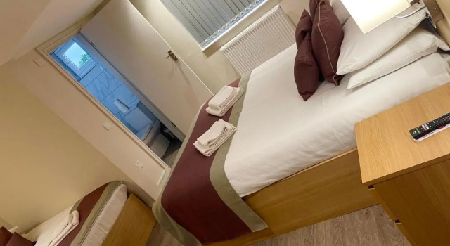 Трёхместный номер Superior Holtwhites Hotel