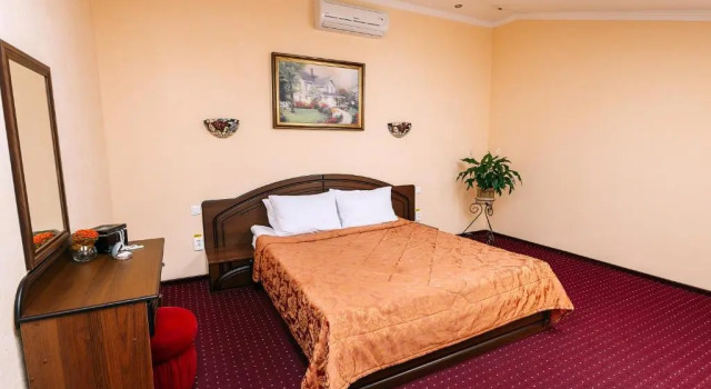 Suite Edem Hotel Lviv