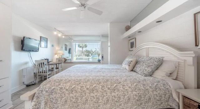 The Waterway Pet Friendly by Carolina Retreats, Book Hotel Wrightsville Beach Wilmington