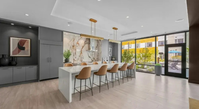Hyatus Curated Residences Everett, Varaa Hotelli Hotellit New England uima-altaalla, Uima-allas