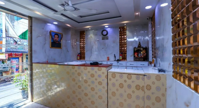 OYO 37667 Hotel Aashiana
