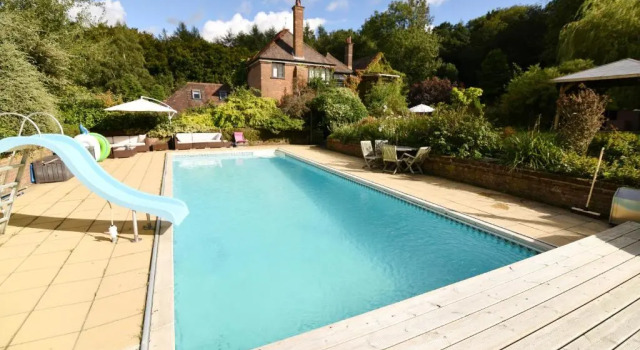 The Limes Country House with Heated Pool & Hot Tub, Забронировать Отель Грэйт-Миссенден The Chilterns