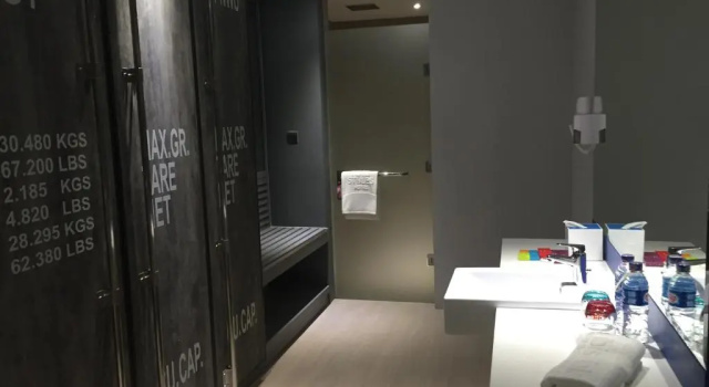 Двухместный полулюкс ibis Styles Batam Nagoya