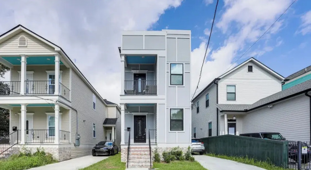 < 2 Mi to Jackson Square: New Orleans Home w/ Yard, Забронировать Дом для отпуска Новый Орлеан Луизиана, рядом с Театр Джой