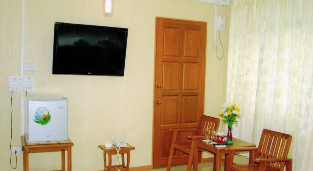 MZ Hotel, Забронировать Отель Янгон Янгон, рядом с Озеро Кандоджии