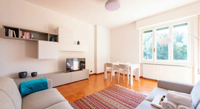 Апартаменты Chic flat with balcony