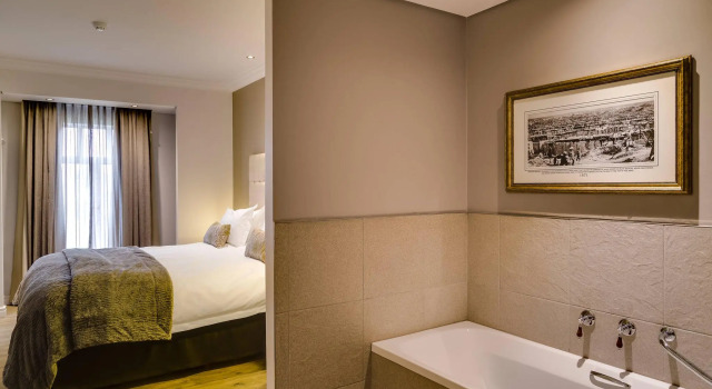Двухместный люкс c 1 комнатой Protea Hotel by Marriott Kimberley