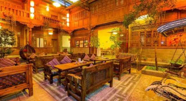 Mu Shi Yuan Inn, Забронировать Отель Лицзян Юньнань, рядом с Улица Сквер-стрит Древнего города Даянь