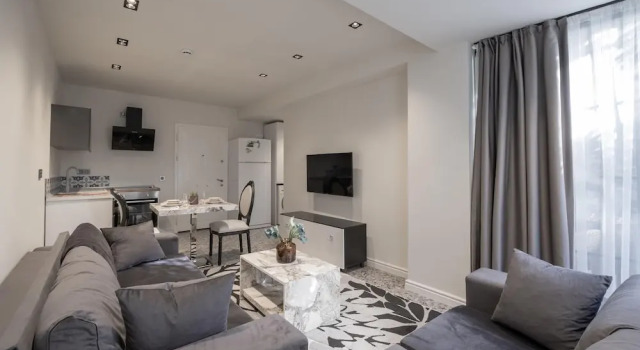 Terrace Apartment Wolf Suites
