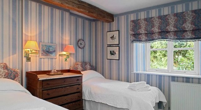 Shipton Cottage, Забронировать Дом для отпуска Отели Котсуолда с бассейном, Бассейн