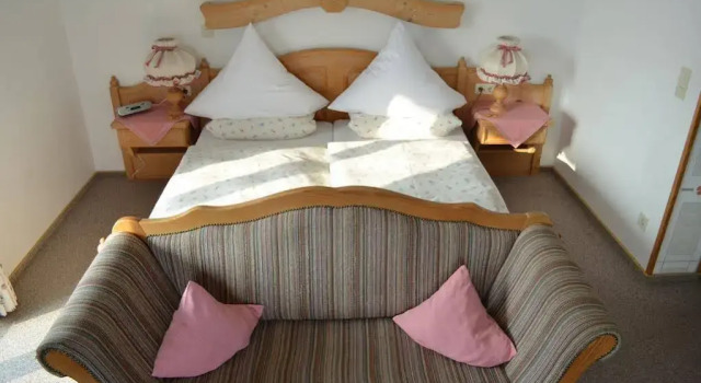 Hotel-Pension-Ostler