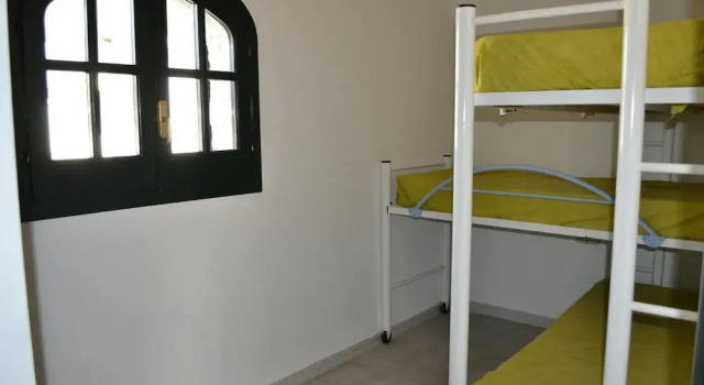 Sant Carles 6, Забронировать Отель Отели Льянсса с парковкой, рядом с Музей акварели Фонда Жозепа Мартинеса Лосано, Парковка