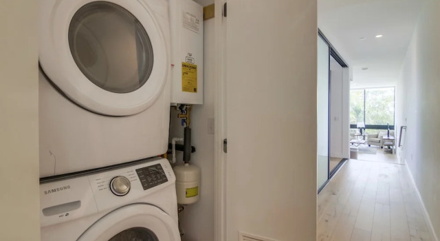 Luxury San Diego Loft wParking, Забронировать Отель Отели Сан-Диего 3 звезды, рядом с Visitor Information Center, 3*