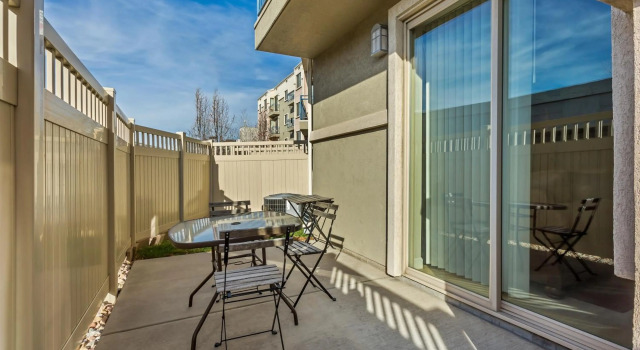 Downtown Condo Near Convention Center (Disability Access), Prenota Hotel Salt Lake City 