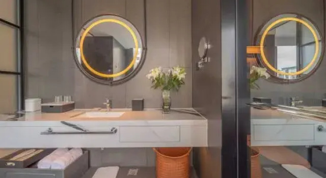 Orange Luxury Hotel (Chongqing Zhongxian Wanda Plaza Branch), Rezervați Hotel Hoteluri în Zhong cu parcare, Parcare