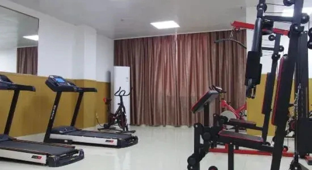 Lianyungang Qihang Hotel, Забронировать Отель Отели Ляньюньган с парковкой, Парковка