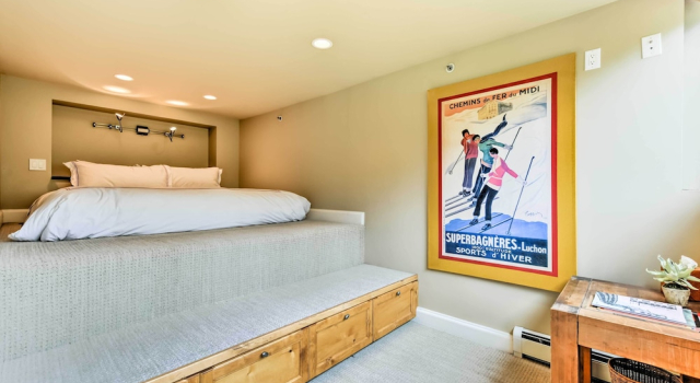 Park City Condo w/ Pool Access - Near Ski Slopes!
