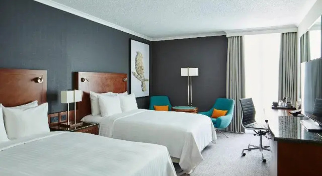 Четырёхместный номер Deluxe London Heathrow Marriott Hotel