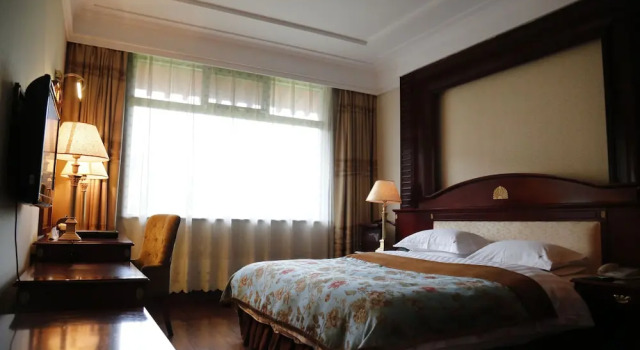 Люкс Luoyang Dongshan Hotel