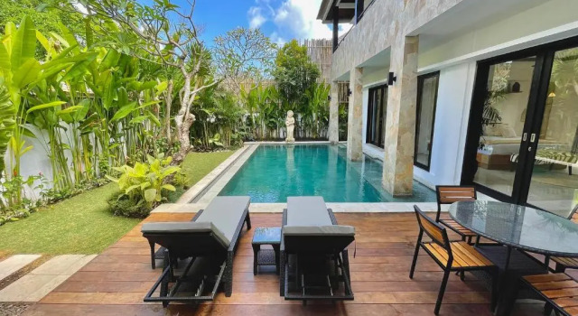 Вилла Nelayan Garden Villa Exquisite 3 bedroom Canggu 600 meter from beach