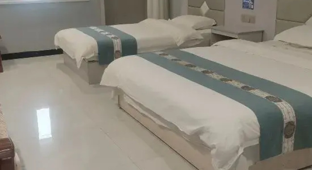 Люкс Aksai Happy Hotel