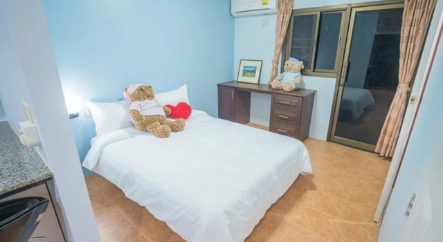 Empire Villa, Varaa Villa Hotellit North-Eastern Thailand pysäköinnillä, Pysäköinti