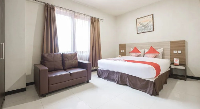 Oyo 601 Hotel Agraha Makassar, Rezervovat Hotel Hotely v Sulawesi s parkováním, Parkování