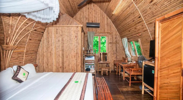 Бунгало Deluxe с видом на сад Bamboo Eco Village