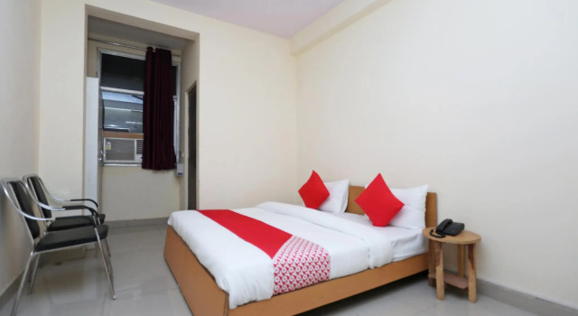 OYO 40010 Mannat Residency