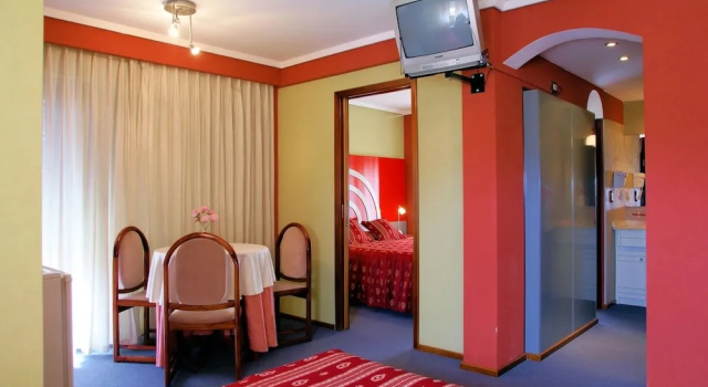 Люкс Classic с балконом Hotel Gran International